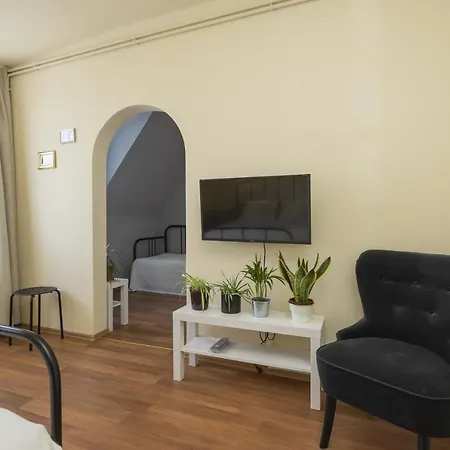 Hosoek Apartmán *